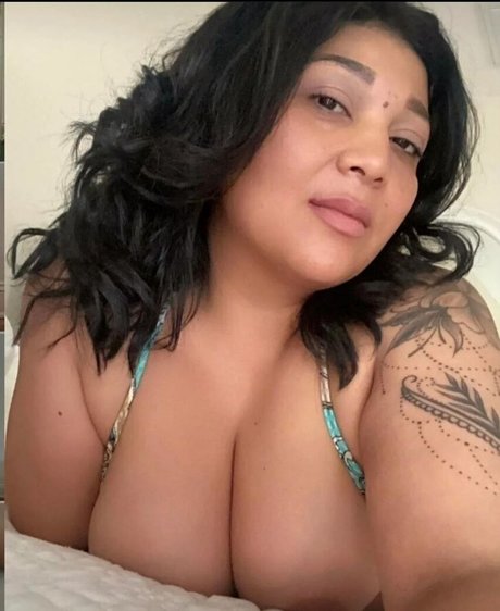 Jessica Palacios sexy top fotos