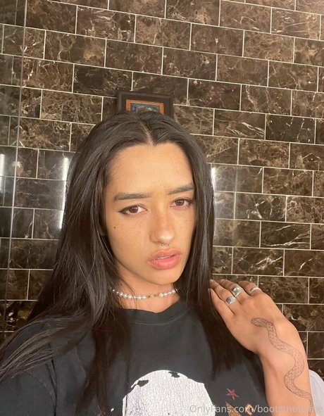 ebenholz bbw onlyfans exklusive kunst galerie