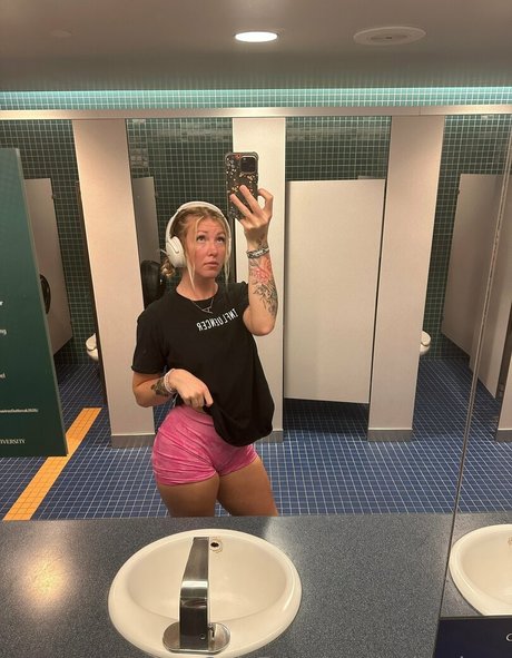 anitaplaya heiße erwachsene fotos