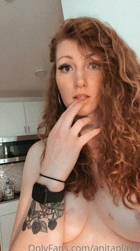 anitaplaya top xxx fotos