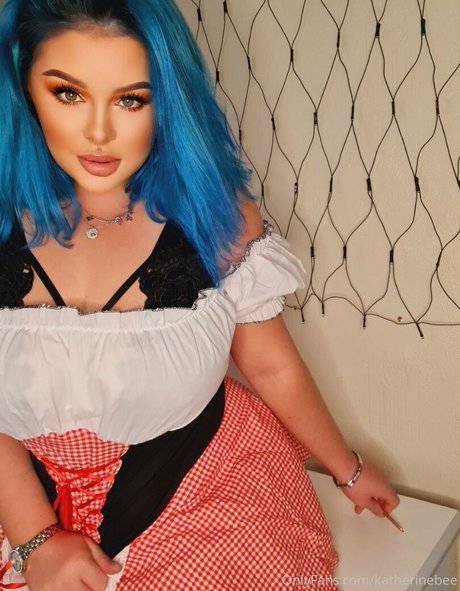 beckybeeofficial kunst akt bilder