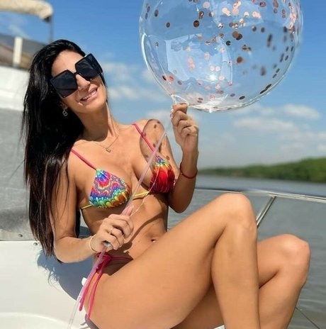 Silvina Escudero pornostar hd bild