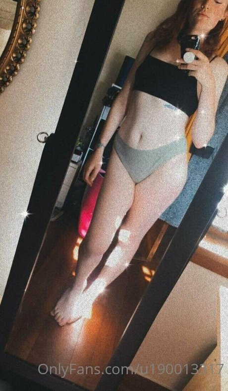 ellie3y3ballzdeep heiße nette foto