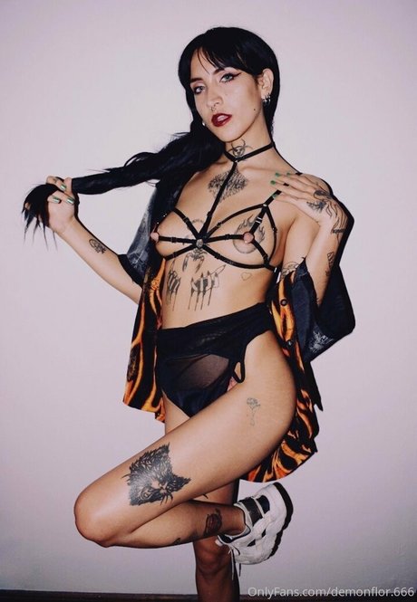 demonflor 666 model schöne fotos