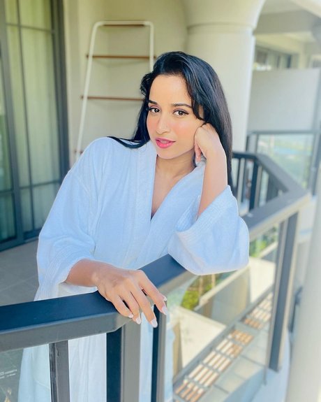 shemale sperma im mund onlyfans beste hübsche bilder