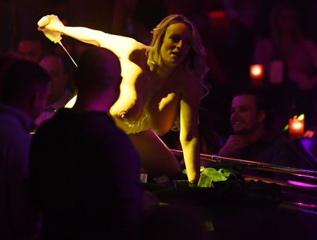 shemale-onlyfans erotische nette bild