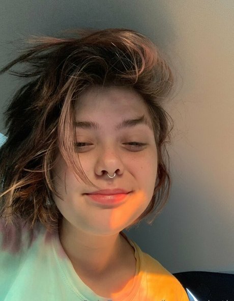 joy elizabeth schauspielerin akt archiv