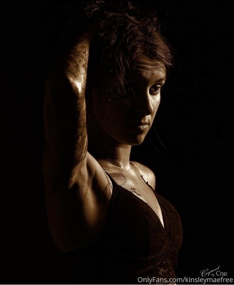 kinsleymaefree nackt pornographische bild