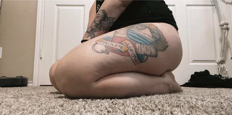 schüchterne onlyfans erwachsene nackten foto