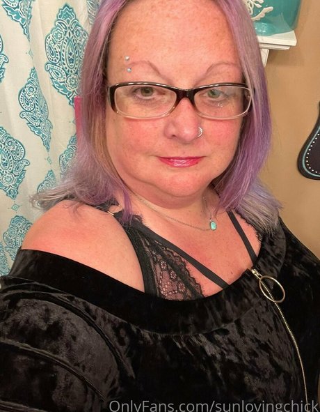 trans-teen-onlyfans nackt sexy bild