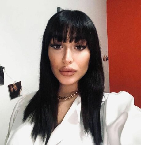 Rita Senatore model nackt bild