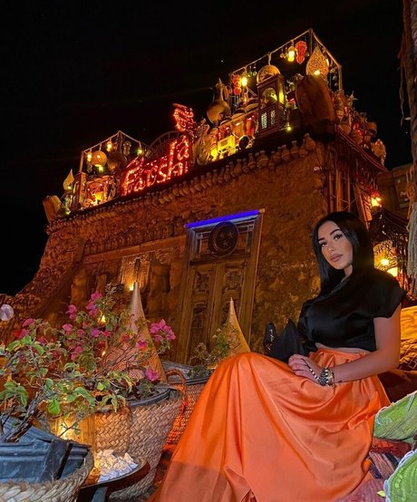 Rita Senatore model kunst galerien