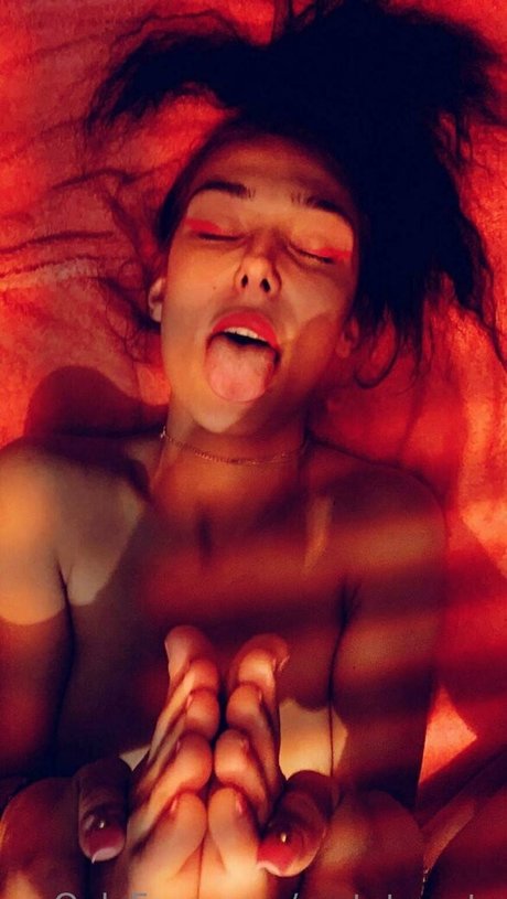 gretatwenty nackt heiße archiv