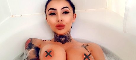 hängende titten onlyfans porno bilder