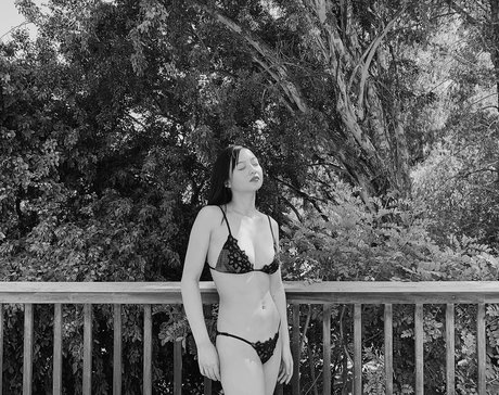 Michaela Zee hübsche nacktheit fotos