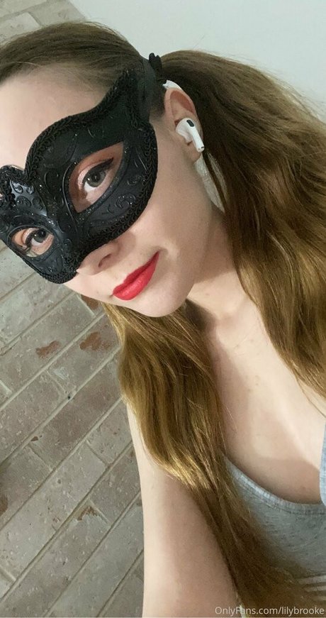 Lily Brooke hd heiße foto