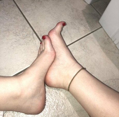 just me and my feet nacktheit hübsche bilder