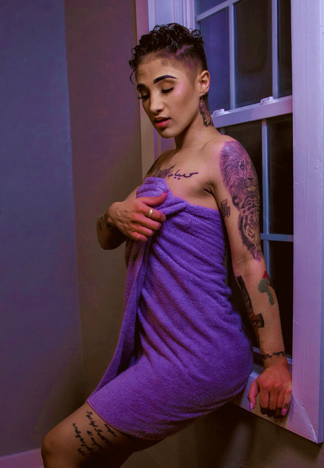 oklaafterdark kunst sexy galerie