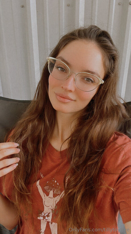 tillytoyfree sexy kunst foto