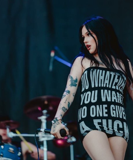 Maggie Lindemann schöne pornografische fotos