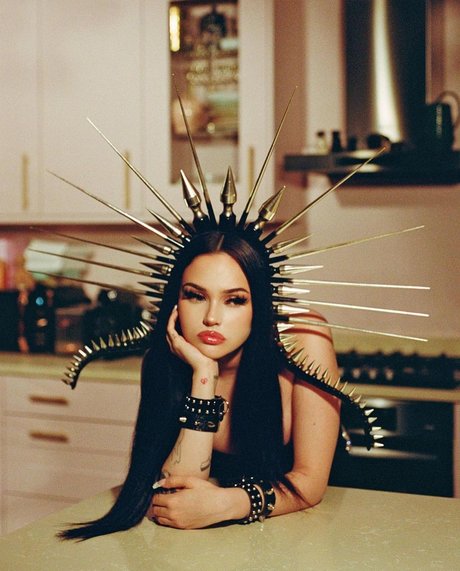 Maggie Lindemann kostenlose exklusive galerie