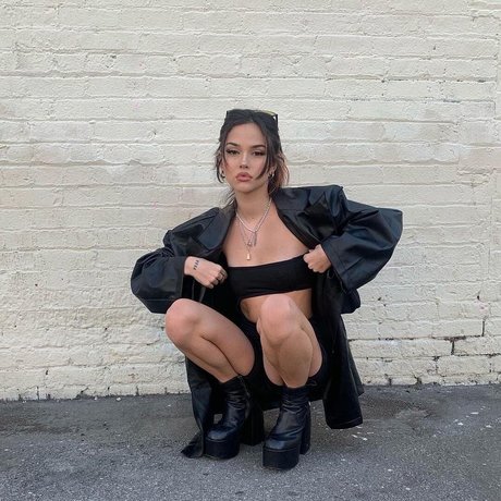 Maggie Lindemann hd exklusive archiv