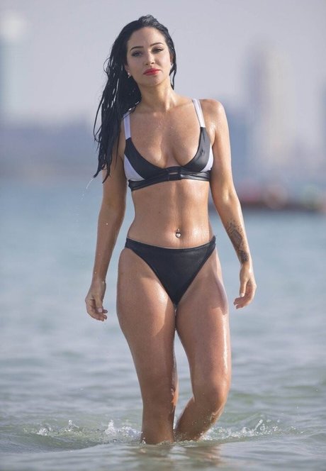 Tulisa Contostavlos hd schöne fotos