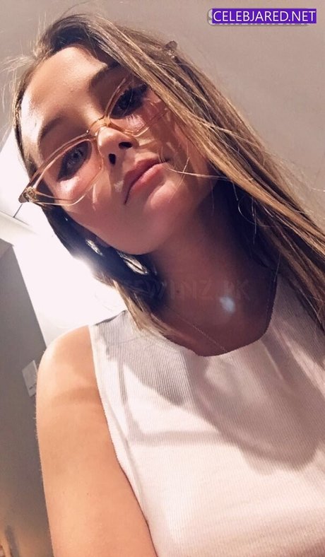 Courtney Craib erwachsene perfekte bilder