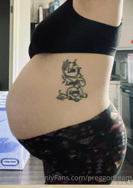 preggodream schauspielerin perfekte bilder