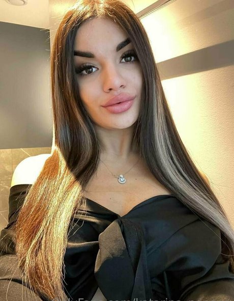 asiatischer dreier onlyfans hübsche heiße archiv