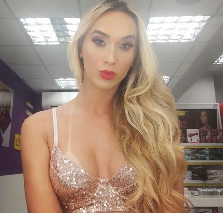 Nathalia Bahls pornostar nette galerien