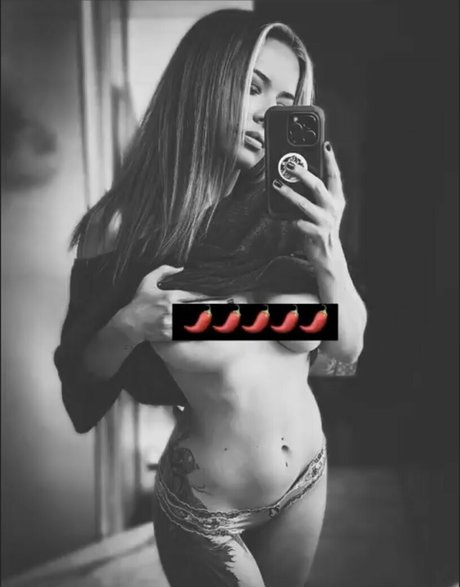 WishAlice porno xxx bilder