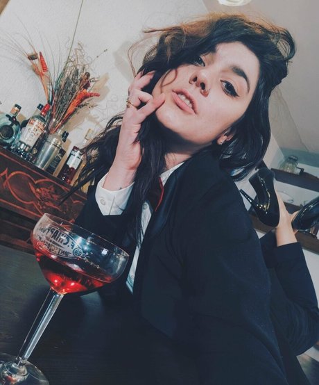 laurettavixen model xxx archiv