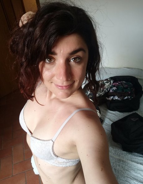 laurettavixen exklusive akt foto