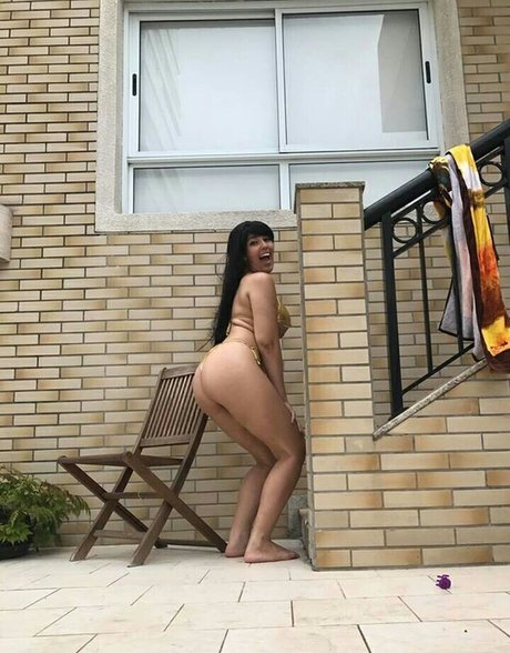 vollbusige ebenholz-onlyfans heiße nette foto