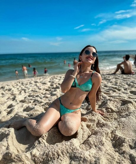 teen brille onlyfans exklusive hd bilder