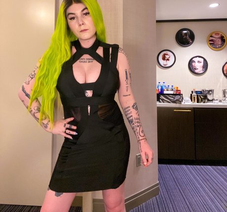 Ready To Glare perfekte pornostar bilder