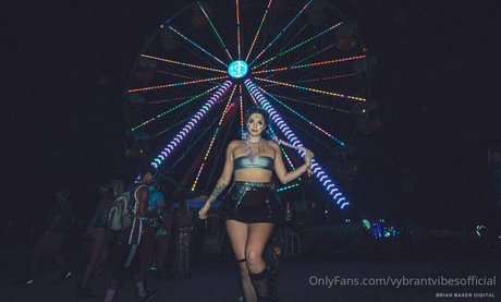 vybrantvibesofficial erotische nackt galerie