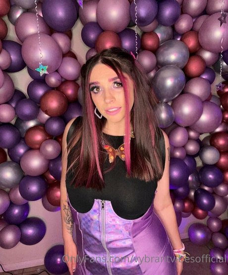 vybrantvibesofficial kunst sex foto