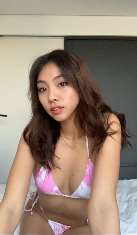 Ya Stacey nackt akt bild