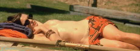 Rachel Weisz nackt sexy bild