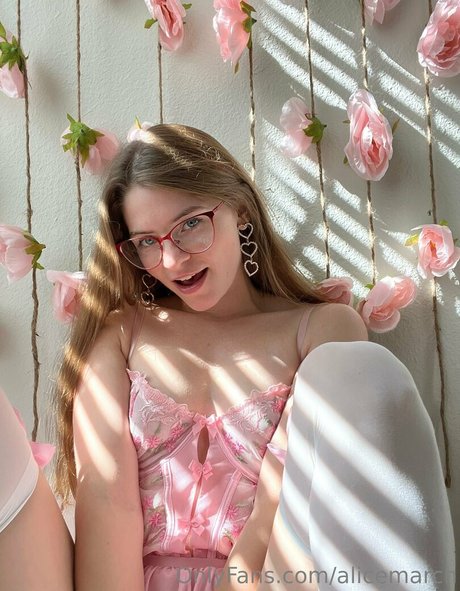 Alice March schöne pornografische bild