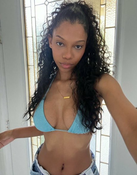 Eden Jabari nackt sex fotos