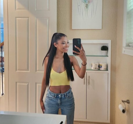 Eden Jabari heiße archiv