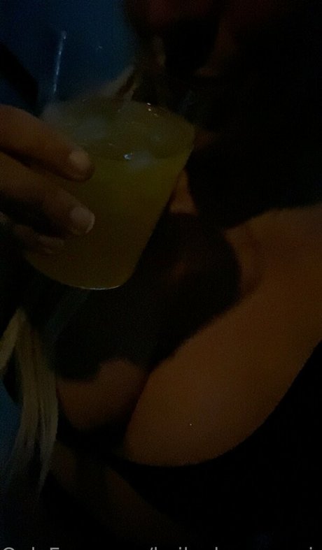 kaileykumsagain pornostar top bild