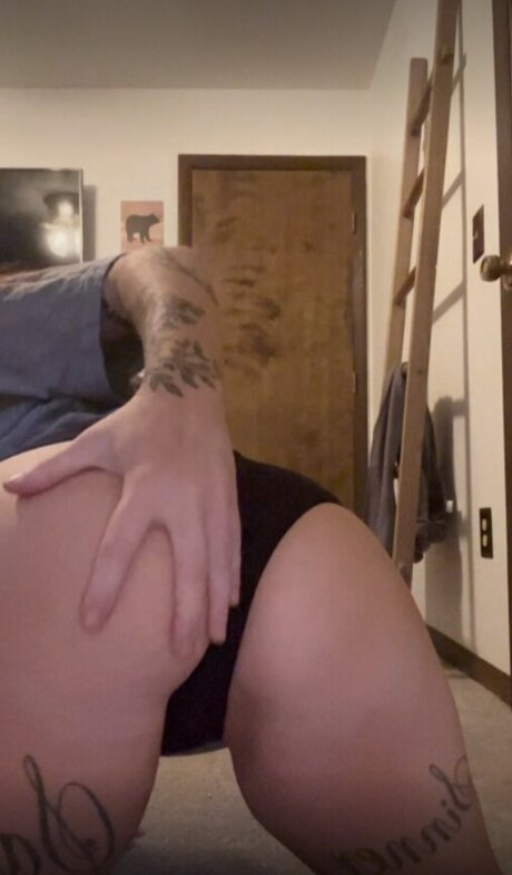 karliebrooks nackte pornostar galerie