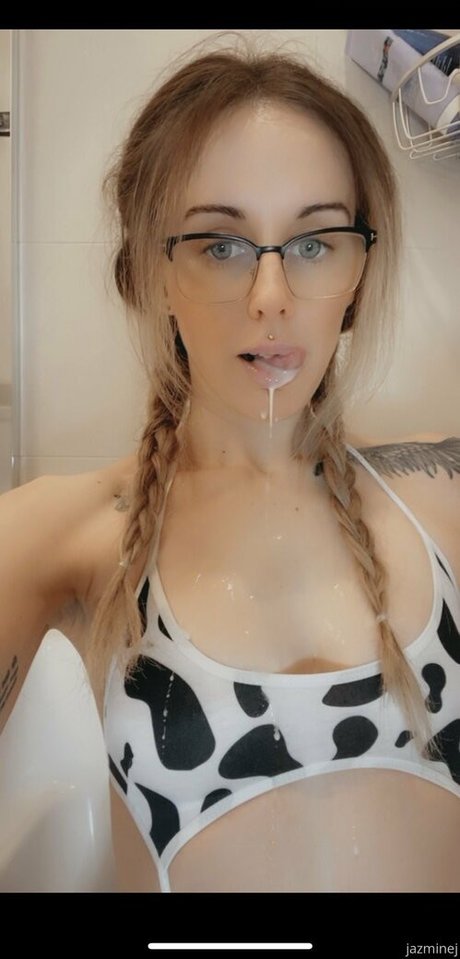 jazminej kostenlose nackte foto