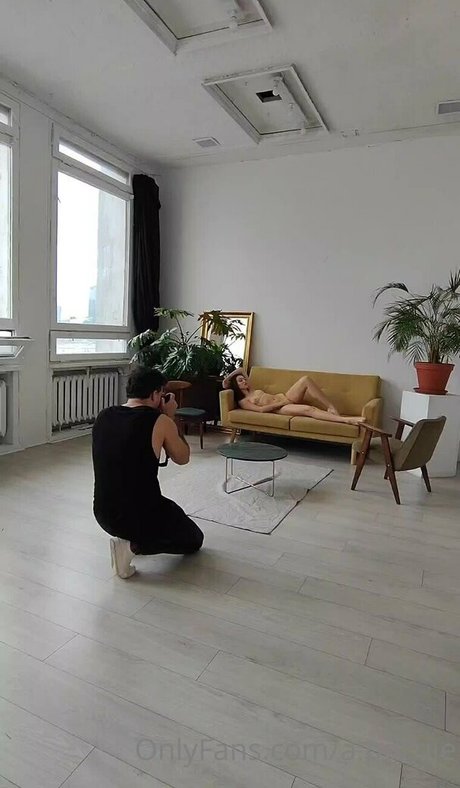 a pozuje heiße pornographische bilder