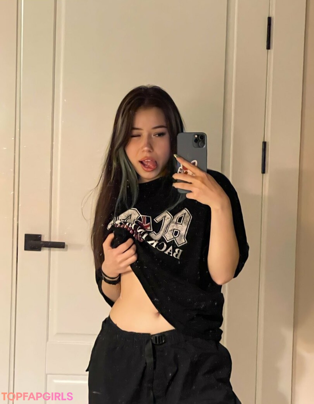 Ivy owowo exklusive archiv