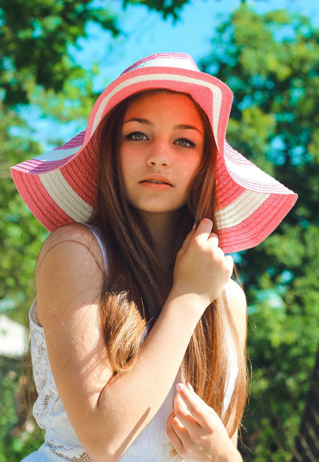 Julia Wieniawa akt pornostar bilder